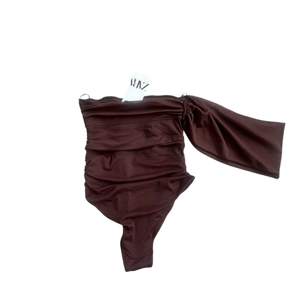 Zara Burgundy One-Shoulder Top - Picture 2 of 3